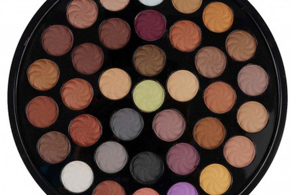 Paleta de Farduri Kiss Beauty 36 Culori