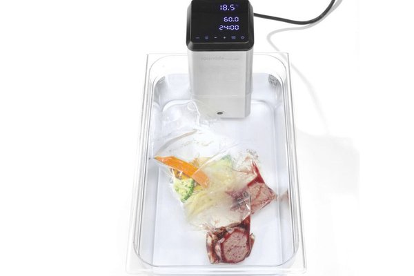 Aparat Sous-Vide Plus IPX7, Capacitate pana la 80L, 2200 KW, optiune conectare Wi-Fi la aplicatie Android sau IOS cu 600 retete preincarcate