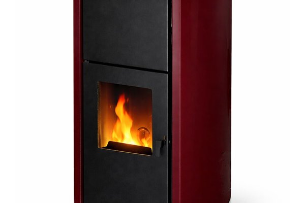 Termosemineu pe peleti Fornello Fiama Confort 25 kW, echipat complet pentru incalzire, tiraj fortat, aprindere automata, buncar 25 kg, culoare Bordeaux