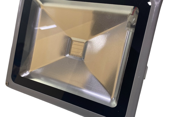 Proiector RGB LED 30W Clasic IP65 6000K cu Telecomanda Mediu 22 x 18 cm