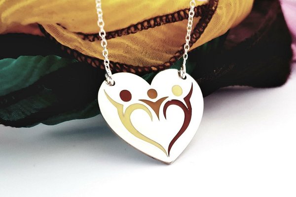 Pandantiv inima personalizat pentru familie - Argint 925 cu email colorat - 3 membri