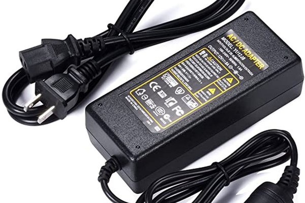 Adaptor Incarcator LY1208 220V la 12V AUTO 8A ( incarcator / transformator)