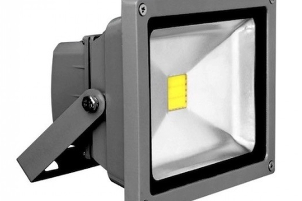 Proiector LED exterior 10W la priza 220v