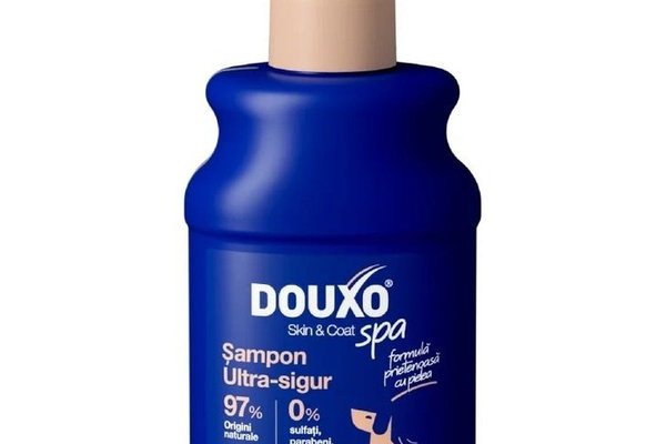 Sampon pentru caini Douxo Spa Shed Control 250 ml