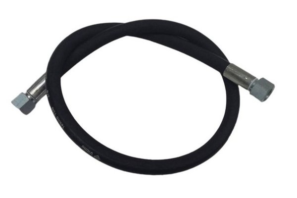 Furtun hidraulic sertizat 1SN pentru tractor U445, U650, L=5000mm, 1 inserte metalica
