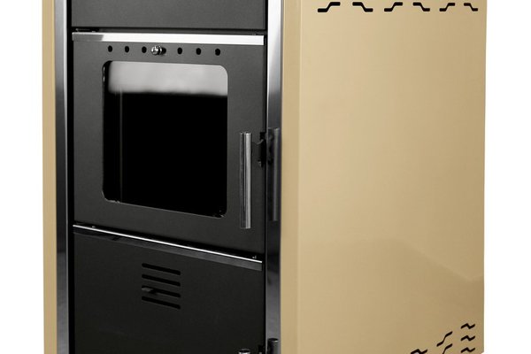 Termosemineu pe lemne FORNELLO TOROS 29 kw Ivory pe combustibil solid ( lemn,carbune,bricheti ) ce se poate utiliza atat pentru incalzirea locuintelor, cat si pentru gatit (este prevazuta cu plita) si este echipat cu pompa de circulatie