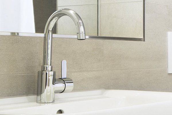 Baterie lavoar pipa C Grohe Eurosmart Cosmo, furtune flexibile, crom-32830001