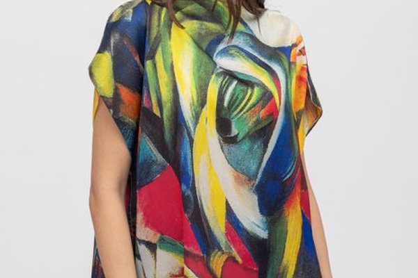 Bluza de vara poncho din matase cu design abstract