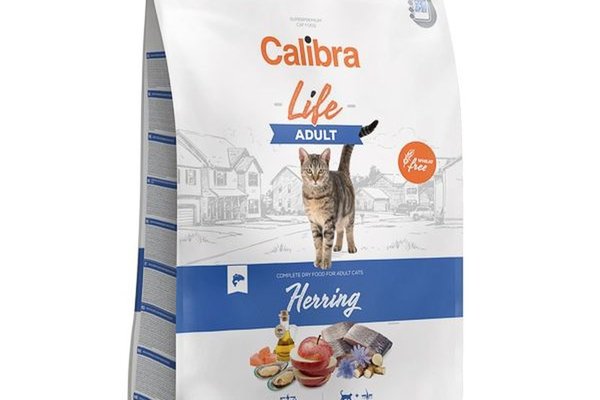 Calibra Cat Life Adult cu Hering, 1.5 kg