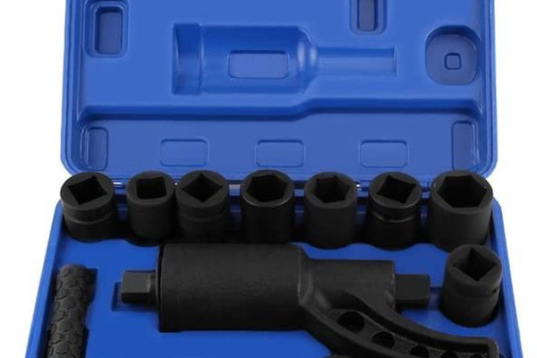 TRUSA Cheie de roti camion  cu reductor  7 tubulare incluse 4800 Nm