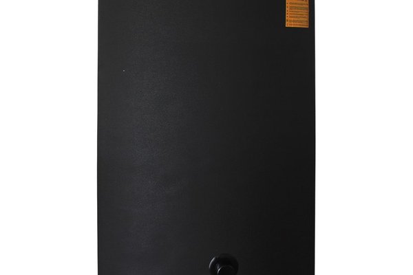 Boiler cu 2 serpentine FIAMA WPC HT 160 LT 2S, pentru centrala termica si solar, montaj pe sol, izolatie termica, manta de protectie, serpentine bivalent