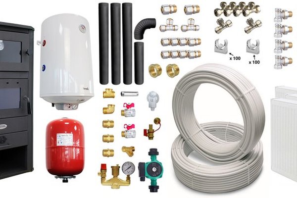 Pachet incalzire si apa calda pentru 2 camere Termosemineu pe lemne, brichete si carbune Fornello MILANO E, 24 KW, cuptor, Ivory, 580x560x1060 mm, boiler termoelectric 100l, teava, vas expansiune, pompa circulatie, calorifere, kit evacuare si fitingu