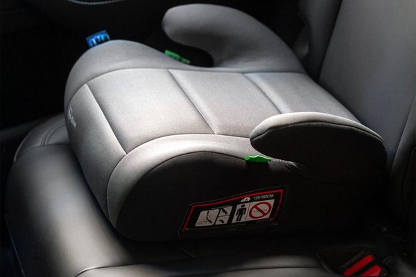Inaltator auto Juju Jazzy Booster i-Size Negru-Gri pentru copii 125-150 cm