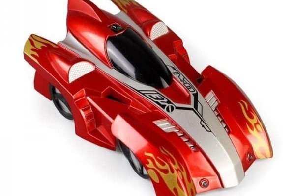 Masina Wall Climber - Vehicul cu Control la Distanta pentru Pereti si Tavan