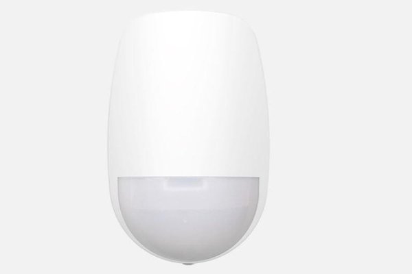 Detector wireless AXPRO Hikvision DS-PDD12P-EG2-WE cu tehnologie duala si 3D optics