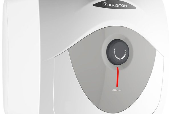 Boiler electric Ariston Andris RS 15 EU, 15 l, 1200 W, Led iluminat, Protectie electrica IPX1, Montare deasupra chiuvetei, Reglaj extern de temperatura