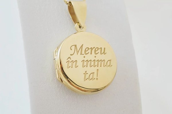 Lantisor cu medalion rotund 18 mm cu poza in interior - Gravura personalizata - Argint 925 placat cu Aur Galben 18K