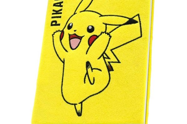 Notebook A5 Pikachu cu Coperta Plusata - Premium