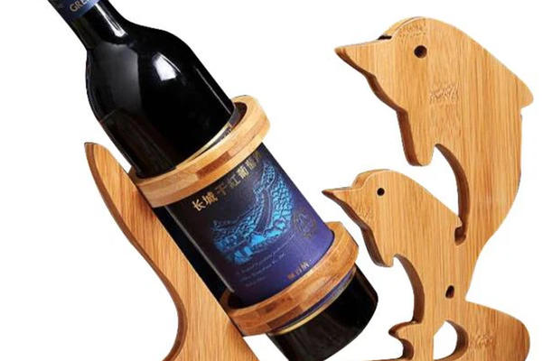 Suport sticla vin model delfin lemn bambus