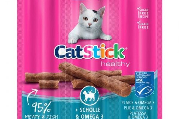 Recompense Pisici Vitakraft CatStick Cambula si Omega-3, 3 x 18 g