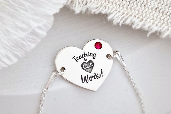 Bratara personalizata Argint 925 - cu lantisor si Cristal Swarovski - Teaching is heart work - Inimioara