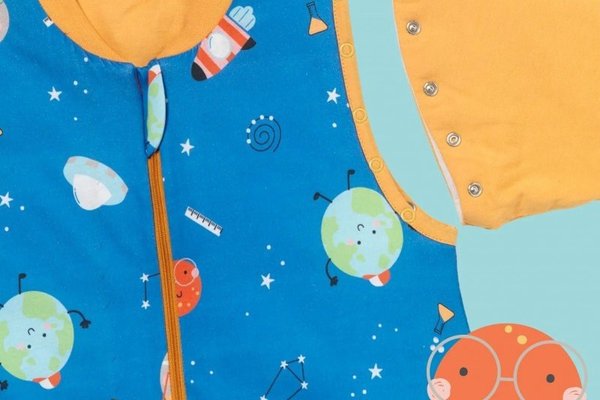 Sac de dormit cu picioruse si maneca lunga detasabila Space 70 cm + manseta 2.5 Tog
