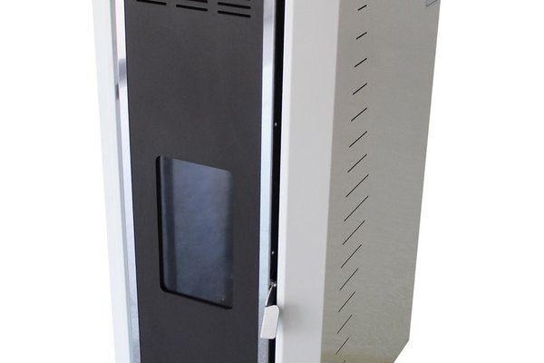 Termosemineu pe peleti Fornello Rossi Camino 35 kW cu pompa Grundfos si arzator din inox