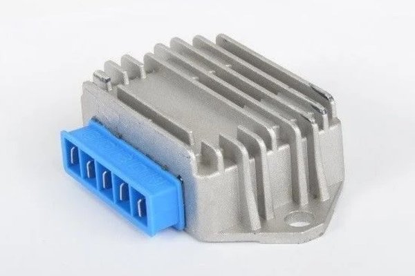 Regulator de Tensiune pentru Scutere Piaggio (5 pini)