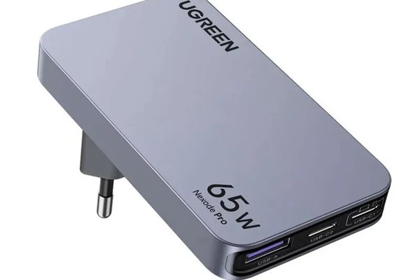 Incarcator rapid retea UGREEN Nexode Pro 65W 3-Port GaN Ultra-Slim Fast Charger X753, 2 x USB C + 1 x USB A, Gri