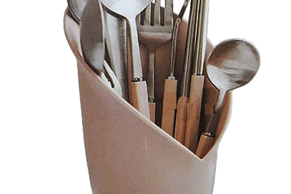 Suport multifunctional pentru ustensile cu scurgere tip ghivechi