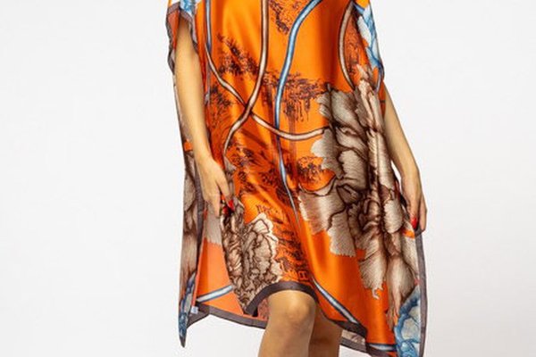 Rochie de plaja poncho din matase cu imprimeu abstract portocalie
