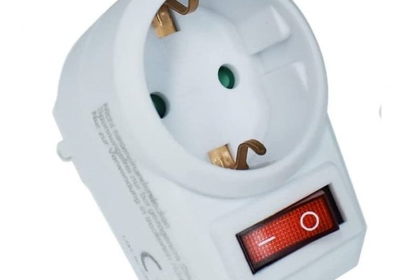 Adaptor priza cu intrerupator Perel EB1SWN-G, 3500 W, 16 A
