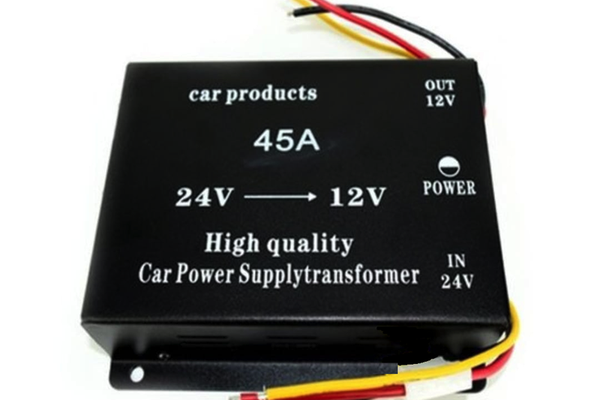 Convertor Auto 45A pentru Tensiune 24V - 12V