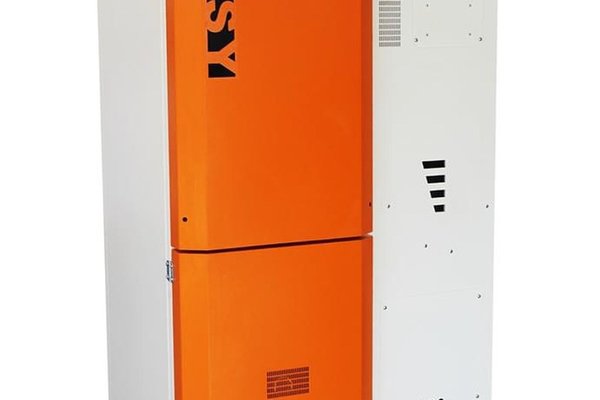 Centrala pe peleti Fornello Slimpel Easy 40 kw, curatare mecanica arzator si schimbator de caldura, arzator din inox, pompa de circulatie, tiraj fortat, buncar 88 kg, Ecodesign A+