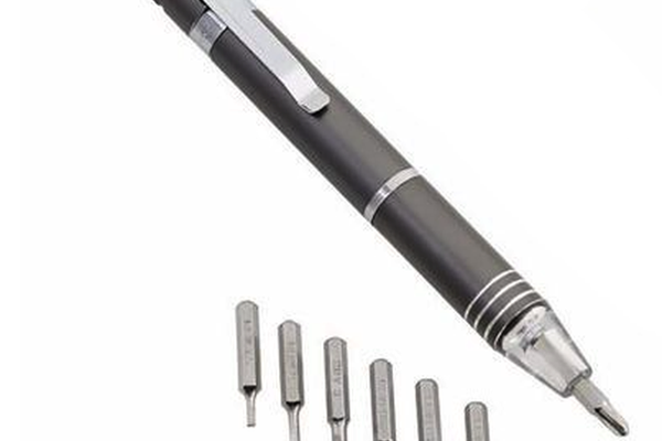 Surubelnita compacta tip stilou cu LED 7 in 1