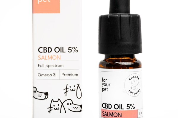 Ulei de CBD 5% pentru Caini si Pisici Aroma de Somon Doctor Totolici, 10 ml