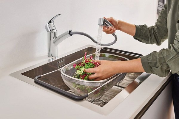 Baterie bucatarie Grohe Eurosmart New cu dus,crom, furtune flexibile-30305001