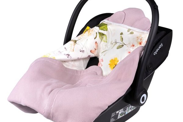 Paturica de infasat Lionelo pentru scoica auto si carucior 90x90 cm roz