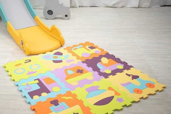 Covoras puzzle Babygreat Aventurile piratilor 92x92 cm