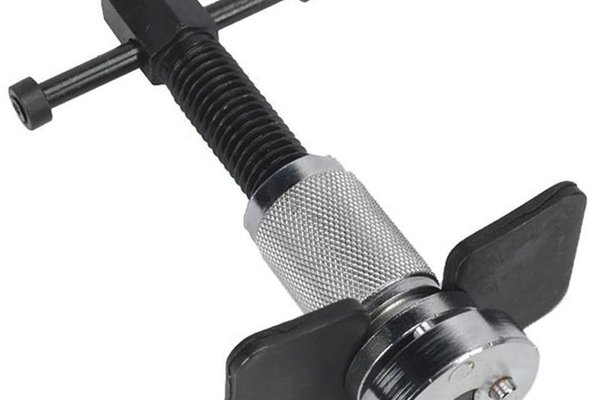 Presa etrieri cu piston