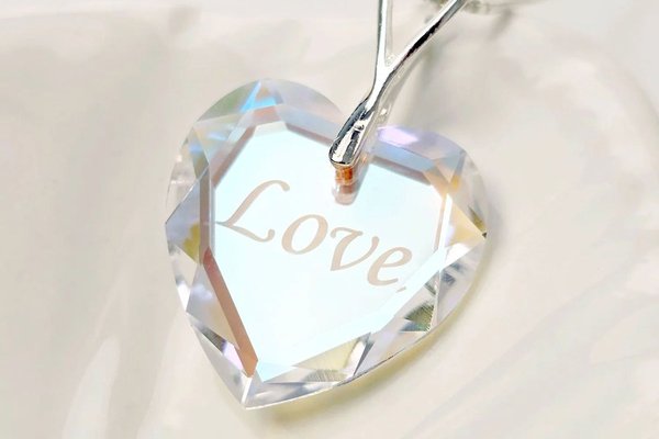 Lantisor Aurore Boreale din Argint 925, cu pandantiv inima gravat si cristal Swarovski