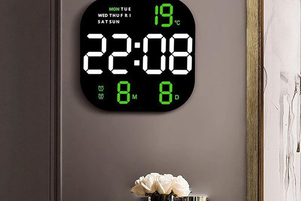 Ceas Digital LED de Perete cu Telecomandă - Multifuncțional cu Temperatură și Alarme