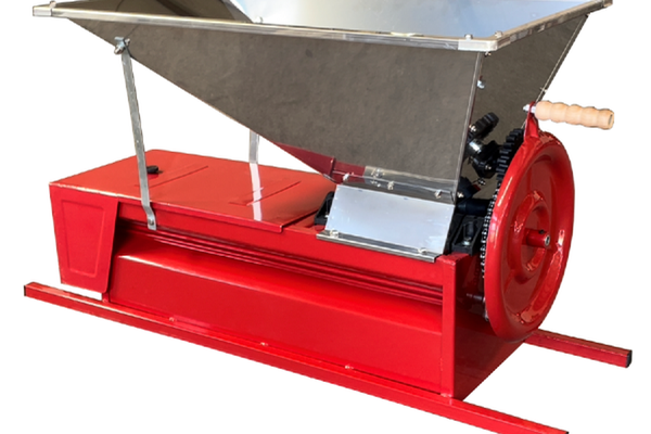 Zdrobitor struguri manual ZSM-100S cu desciorchinator si agitator, Cuva INOX 50L, 1000 Kg/h