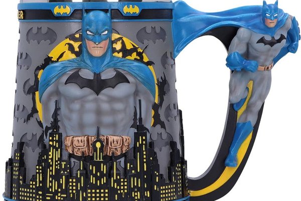 Halba DC Comics Batman The Caped Crusader Collectible