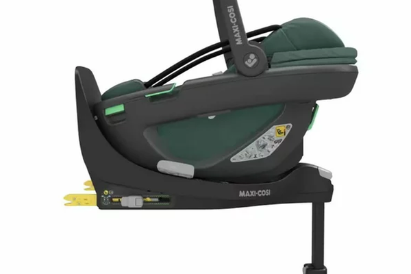 Cos auto I-Size Maxi-Cosi Coral 360 Black Shell Essential Graphite