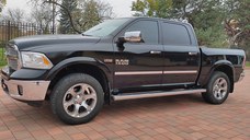 Vand Dodge Ram 1500 HEMI Laramie Heavy Duty