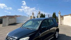 Toyota RAV4 SUV tt