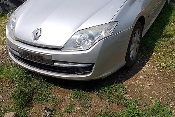 Dezmembrez Renault Laguna 3