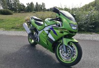 PIESE kawasaki zx 6 r - 1