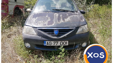 Dacia Logan si motocicleta Yamaha FZ 750 pentru piese